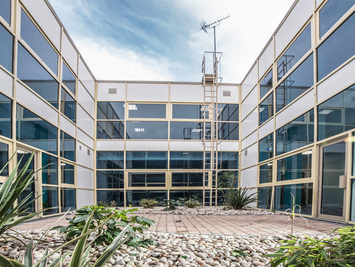 Attractive courtyard at Solihull Serviced Offices, Birmingham Business Park