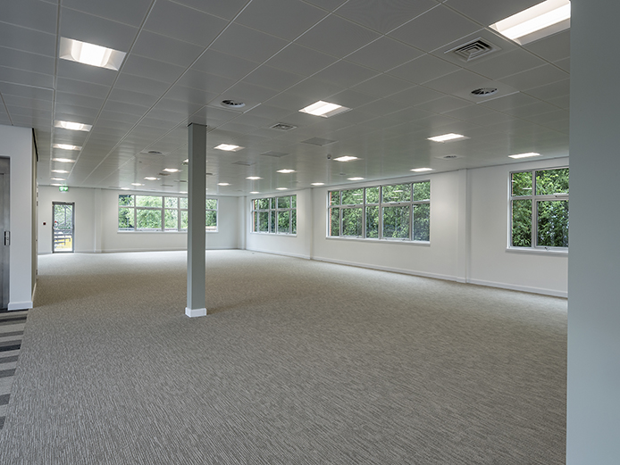 Raven's Court office space Redditch with open plan floorplates