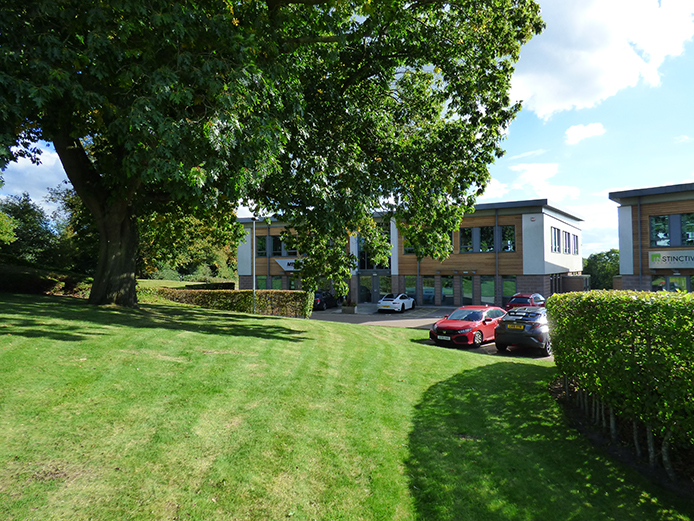 Topaz Business Park offices with green space, ESG offices Bromgrove