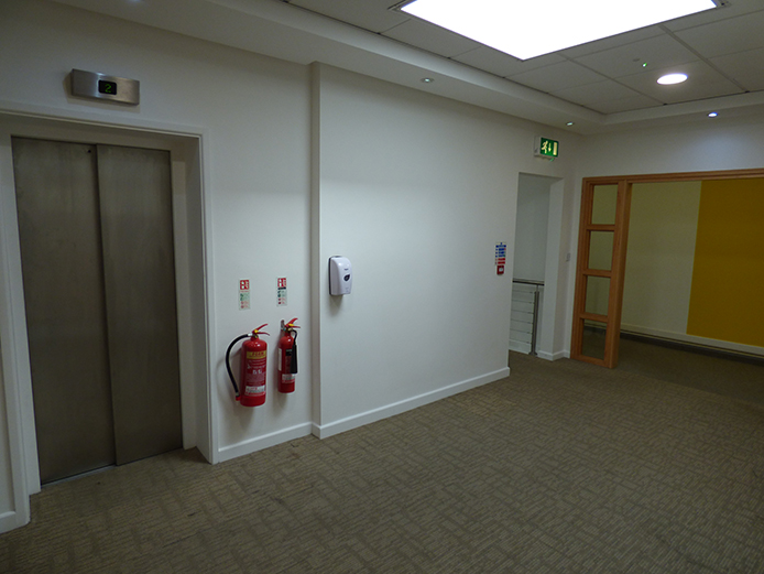 Lift lobby at offices to rent M42