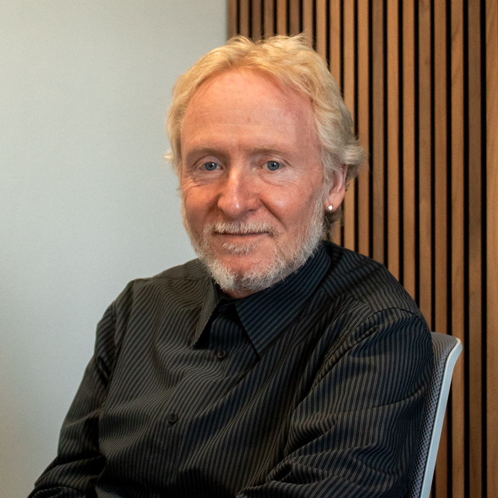 Mark Eskins headshot