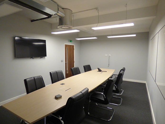 Meeting room for 6th Floor Grosvenor House office space to rent Birmingham city centre
