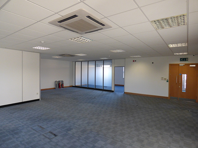 6130 Knights Court provides 3,057 sq ft of high quality office space for sale in Solihull, Birmingham