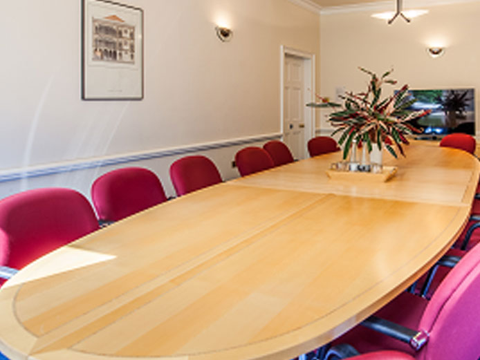 Vicarage Chambers serviced offices Leeds provides fully equipped meeting rooms, serviced office suites and flexible workspaces