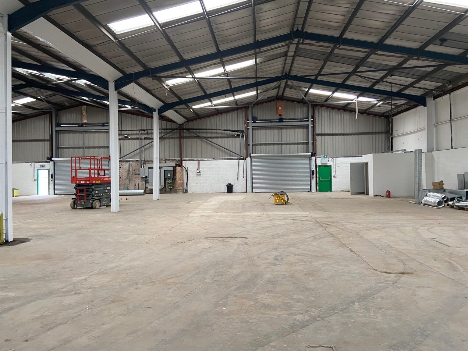 Industrial space to rent at Unit 2 107 York Road, 23,838 sq ft warehouse to let Hall Green with 5.2-5.33m eaves height and roller shutter doors
