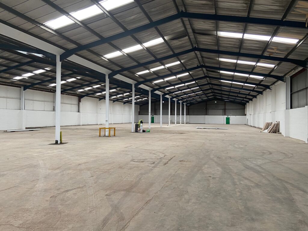 large industrial unit to rent in Hall Green, Birmingham