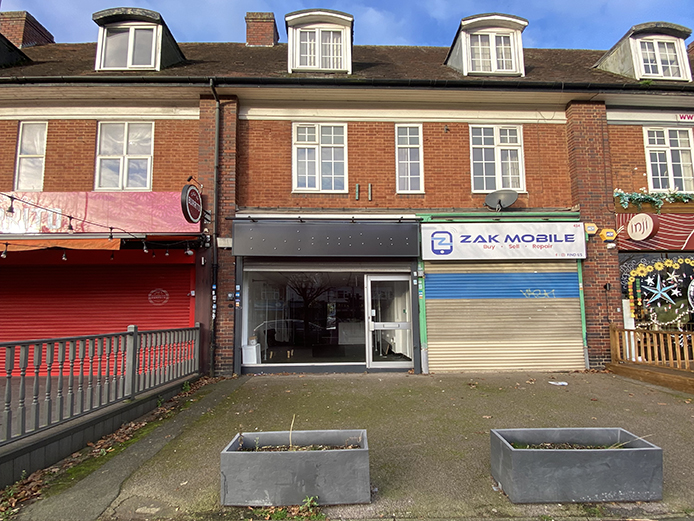 426 Birmingham Road retail shop Sutton Coldfield showing wider perspective and area in front of shop