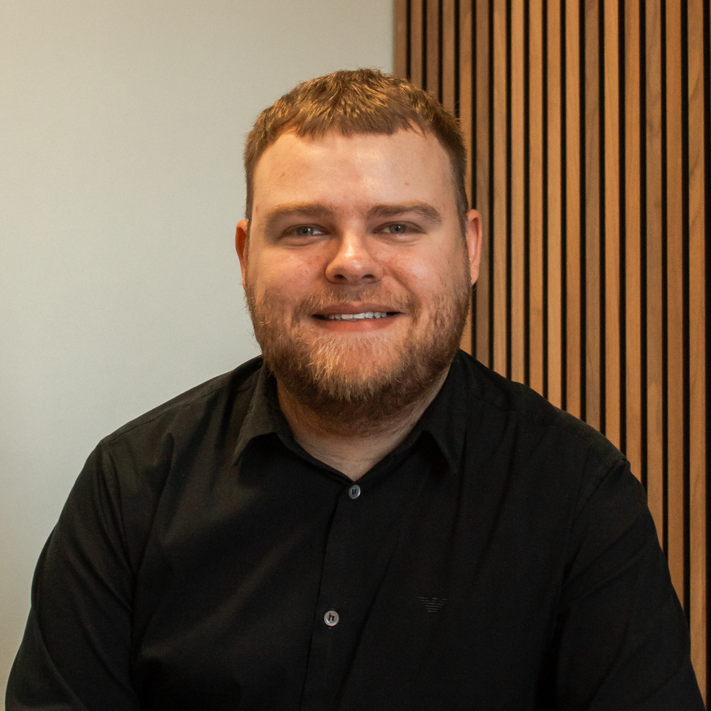 Alex Chambers headshot